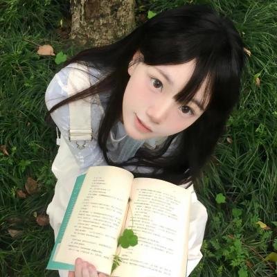 一个女孩和一个男孩